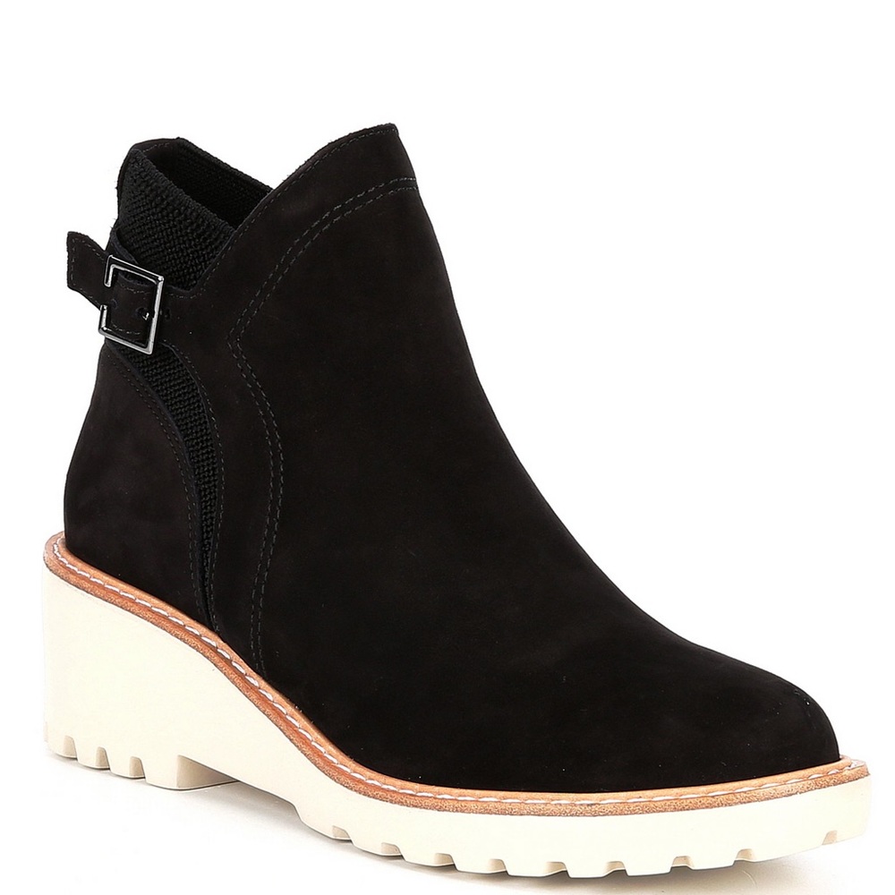 Gianni Bini Free-Spin Black Suede Boots Size 8 Like New